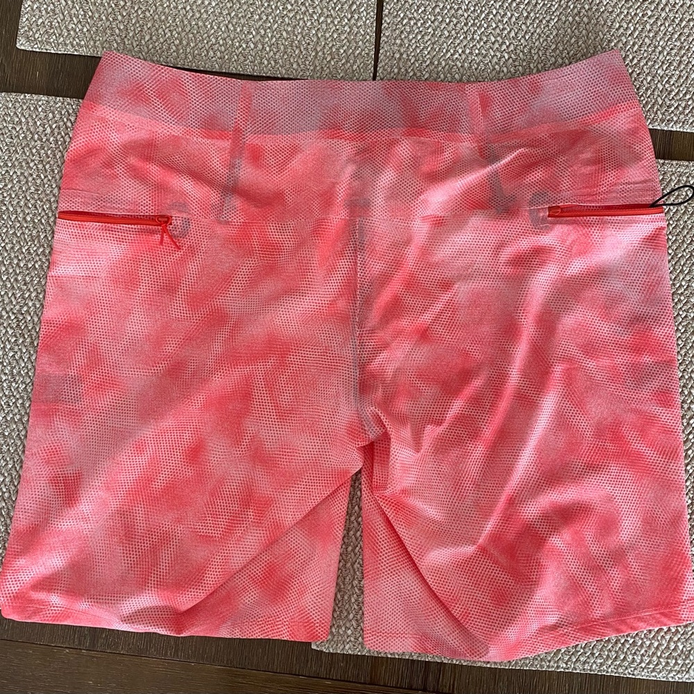 Lululemon men swim short 33